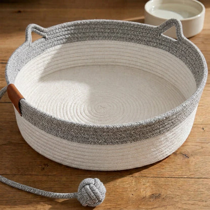 Nookla™ - Hand-woven natural fabric for your indoor cat